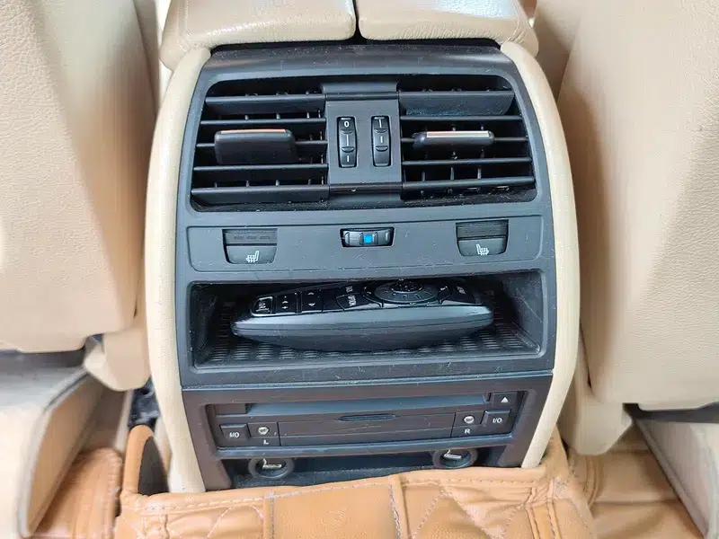 BMW 7 Series 2009 730Li Leading Edition — миниатюра 8