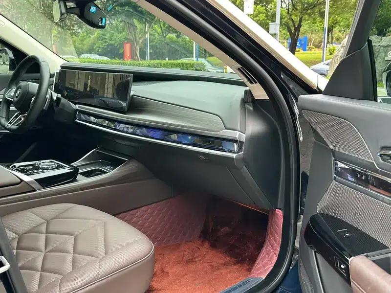 2023 BMW 7 Series 735Li M Sport Package — миниатюра 7