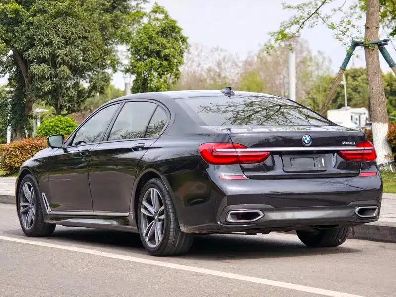 2018 BMW 7 Series 730Li Leading Edition M Sport Package — миниатюра 4