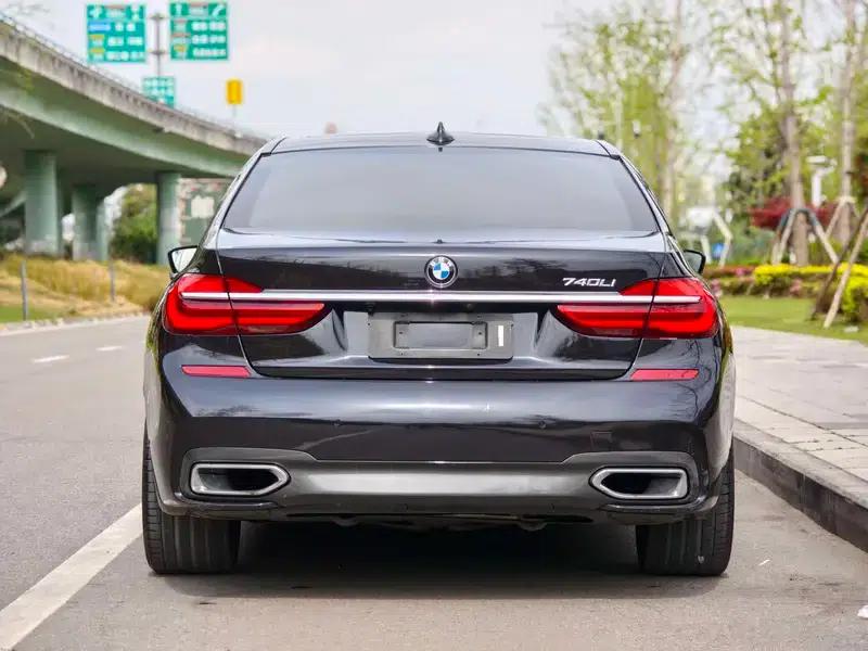 2018 BMW 7 Series 730Li Leading Edition M Sport Package — миниатюра 5