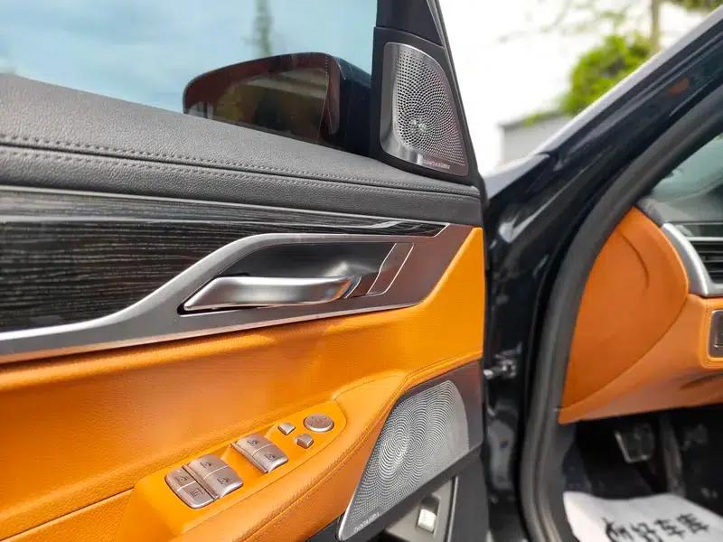 2018 BMW 7 Series 730Li Leading Edition M Sport Package — миниатюра 6