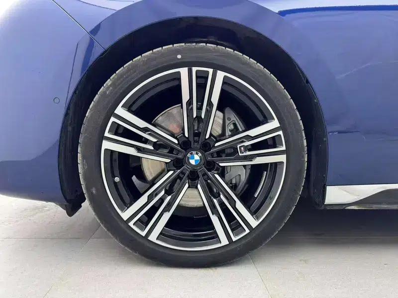 2023 BMW 7 Series 740Li Leading Luxury Package — миниатюра 6