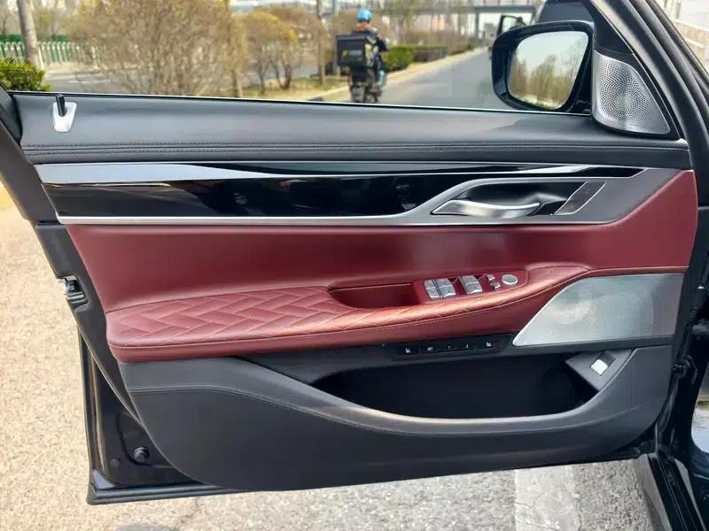 2019 BMW 7 Series Facelift 740Li xDrive Executive M Sport Package — миниатюра 11