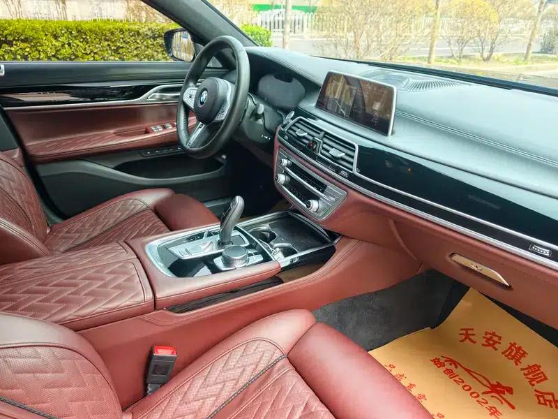 2019 BMW 7 Series Facelift 740Li xDrive Executive M Sport Package — миниатюра 19