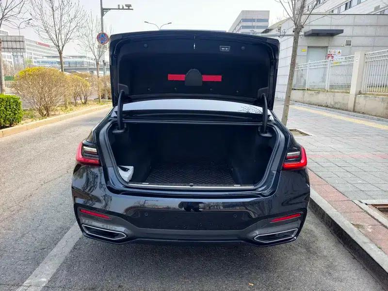 2019 BMW 7 Series Facelift 740Li xDrive Executive M Sport Package — миниатюра 23