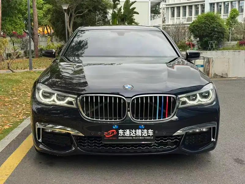 2018 BMW 7 Series 730Li Luxury M Sport Package — миниатюра 2