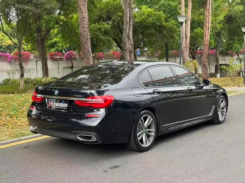 2018 BMW 7 Series 730Li Luxury M Sport Package — миниатюра 5