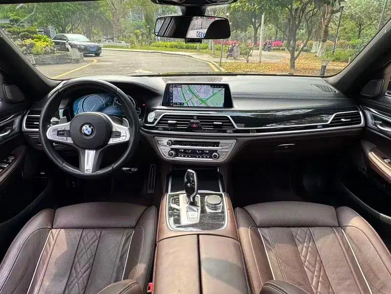 2018 BMW 7 Series 730Li Luxury M Sport Package — миниатюра 6