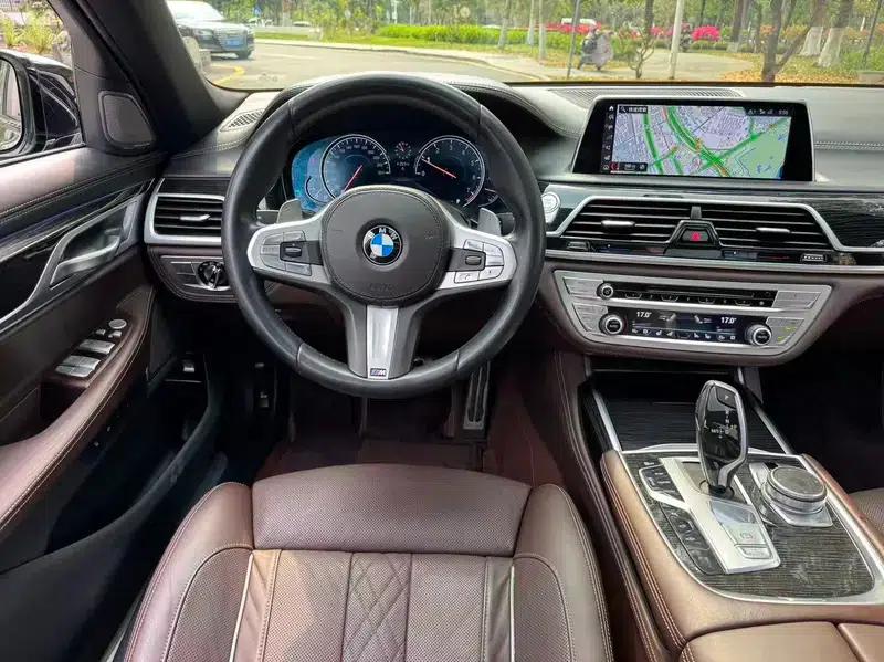 2018 BMW 7 Series 730Li Luxury M Sport Package — миниатюра 8