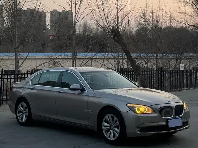 2011 BMW 7 Series 730Li Elegant Edition — миниатюра 3