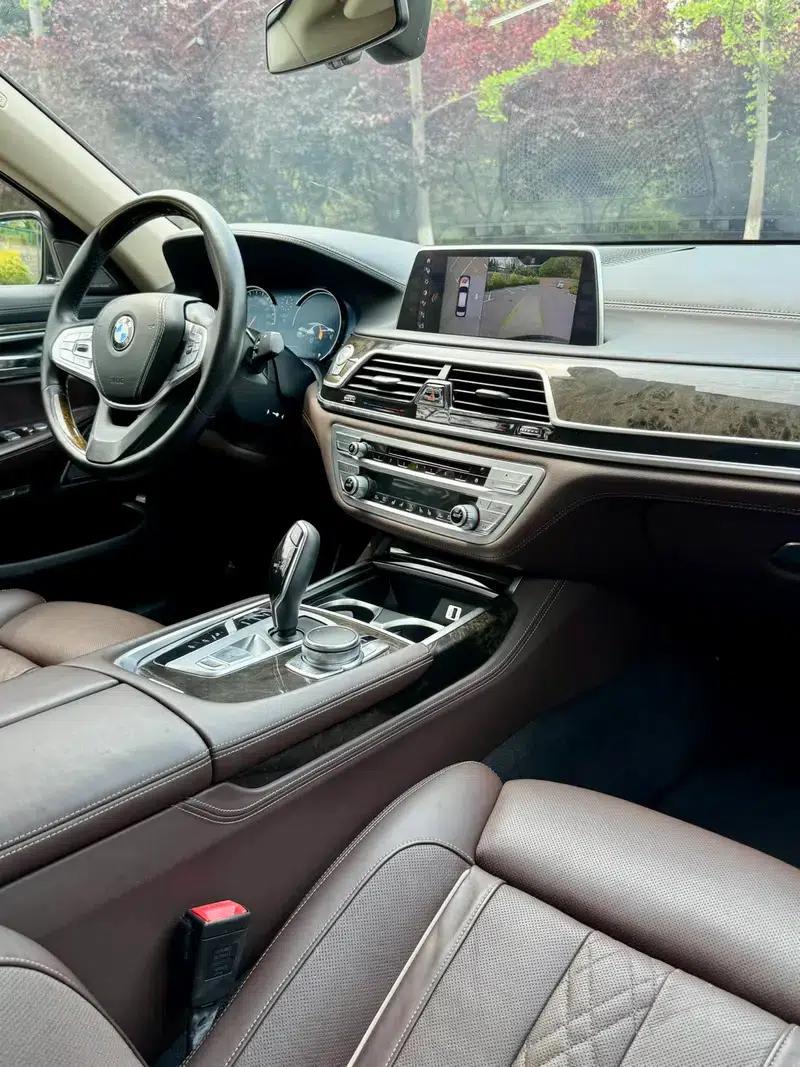 2017 BMW 7 Series 730Li Luxury — миниатюра 5