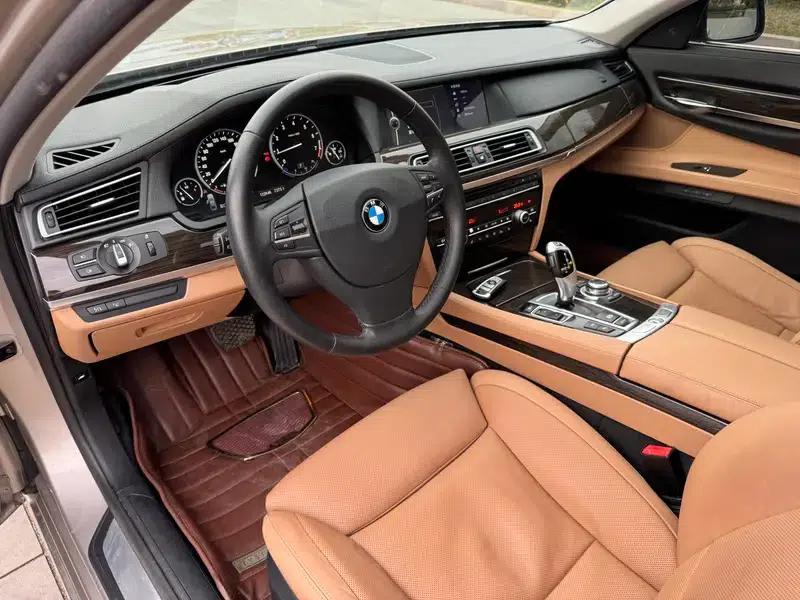 BMW 7 Series 2009 740Li Luxury — миниатюра 18