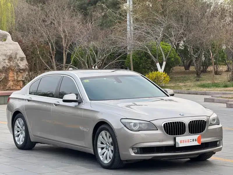 BMW 7 Series 2009 740Li Luxury — миниатюра 3