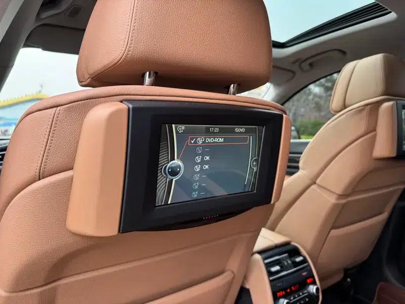 BMW 7 Series 2009 740Li Luxury — миниатюра 8