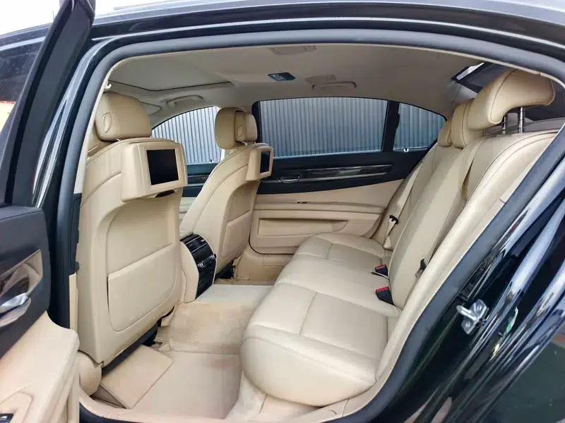 BMW 7 Series 2009 740Li Leading Edition — миниатюра 18