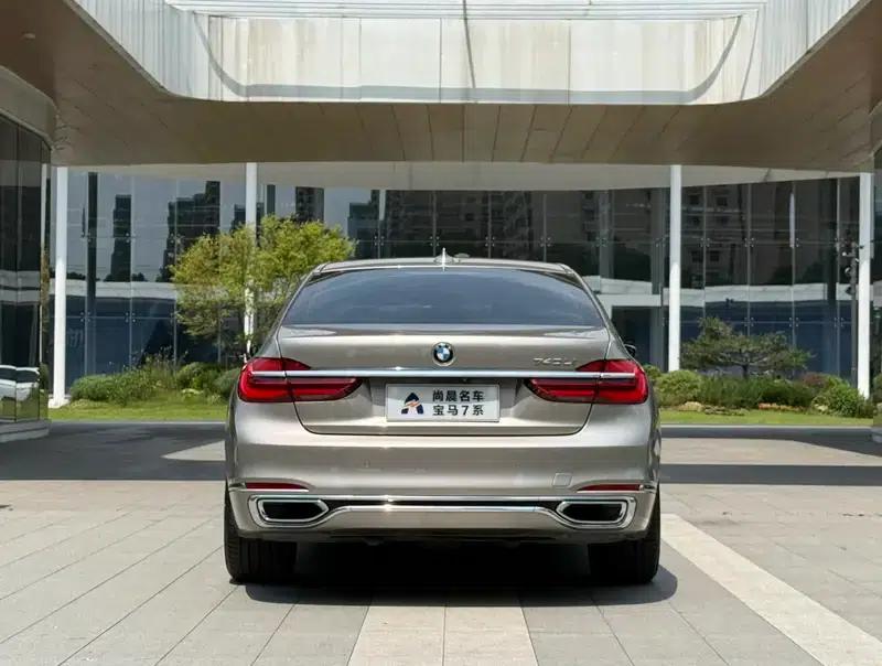 2018 BMW 7 Series 740Li Leading Model, Excellence Package — миниатюра 6