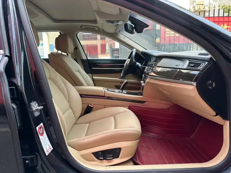 2011 BMW 7 Series 740Li Standard Edition — миниатюра 13