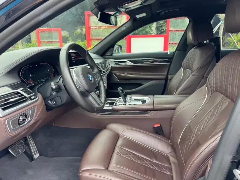 2021 BMW 7 Series 730Li M Sport Package — миниатюра 20