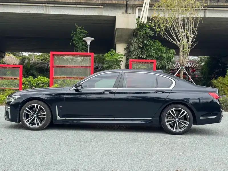 2021 BMW 7 Series 730Li M Sport Package — миниатюра 4