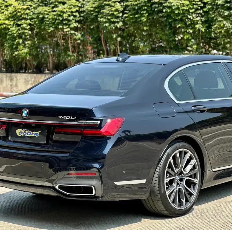 2021 BMW 7 Series 740Li Leading Edition M Sport Package — миниатюра 8