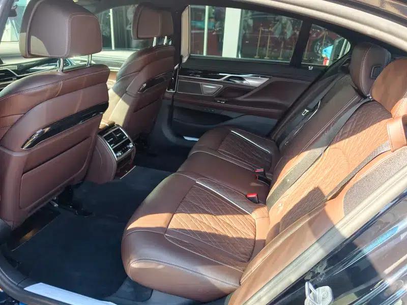 2021 BMW 7 Series 740Li Leading Edition M Sport Package — миниатюра 20