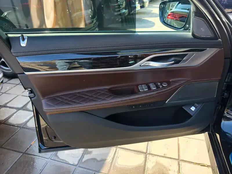 2021 BMW 7 Series 740Li Leading Edition M Sport Package — миниатюра 7