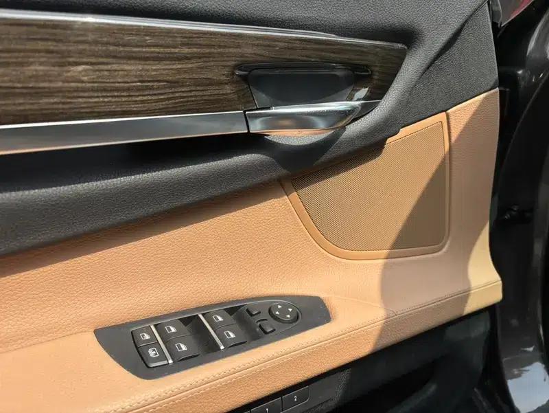 BMW 7 Series 2014 730Li Luxury Edition — миниатюра 23