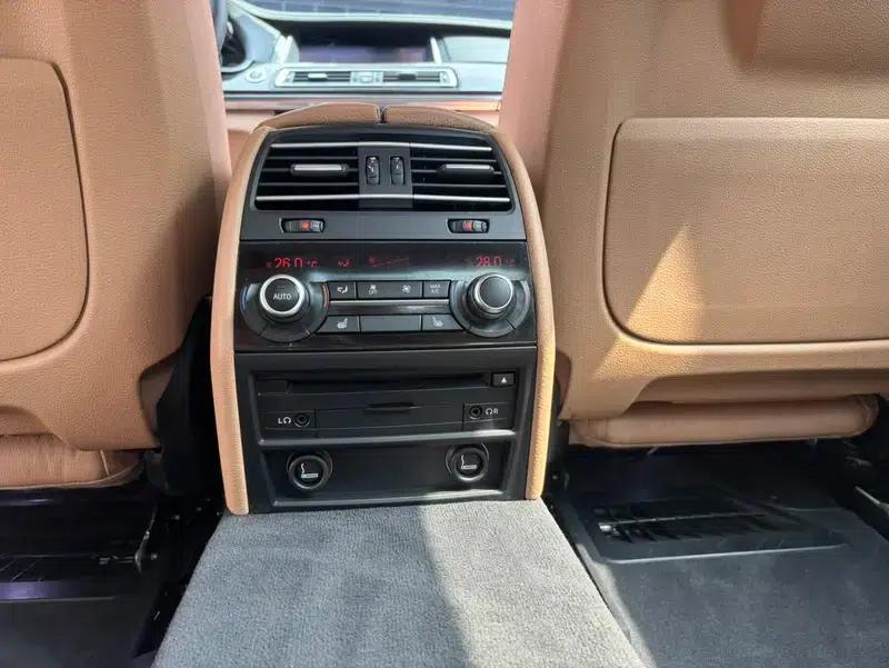 BMW 7 Series 2014 730Li Luxury Edition — миниатюра 10