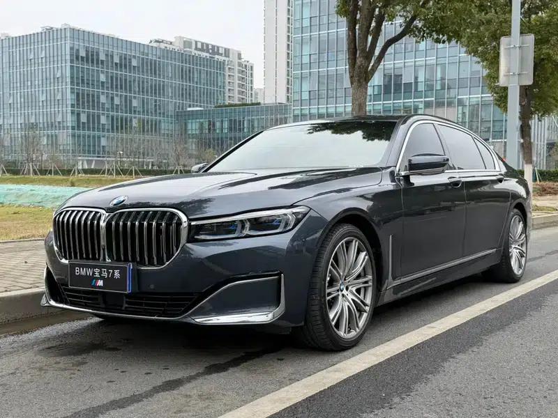 2019 BMW 7 Series Facelift 750Li xDrive V8 Luxury Package — миниатюра 1