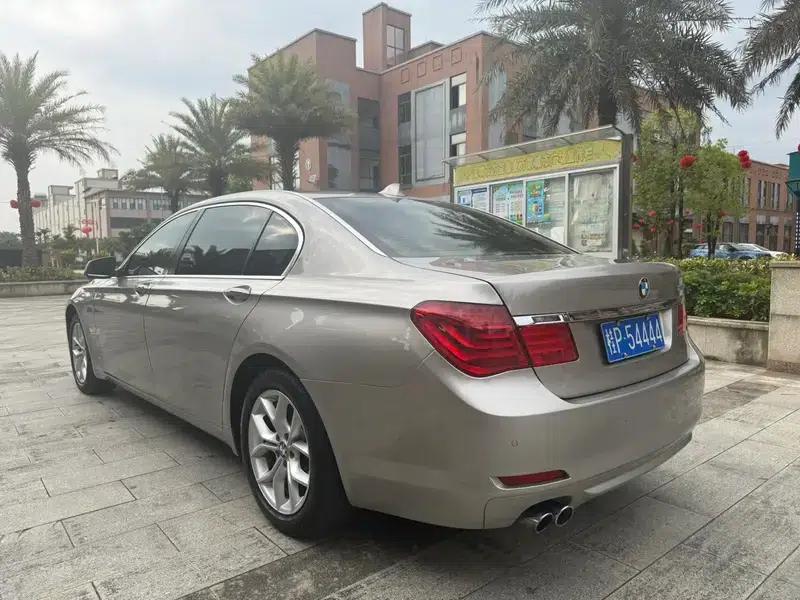 BMW 7 Series 2009 730Li Luxury — миниатюра 4
