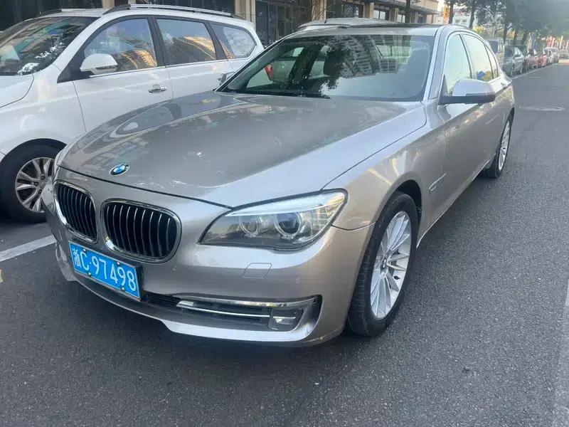 BMW 7 Series 2014 730Li Luxury Edition — миниатюра 1