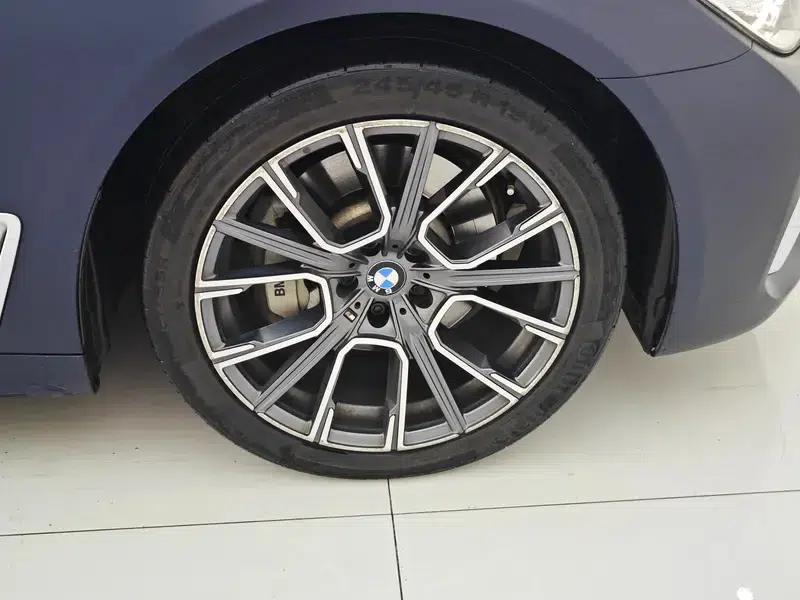 2018 BMW 7 Series 730Li Leading Edition M Sport Package — миниатюра 13