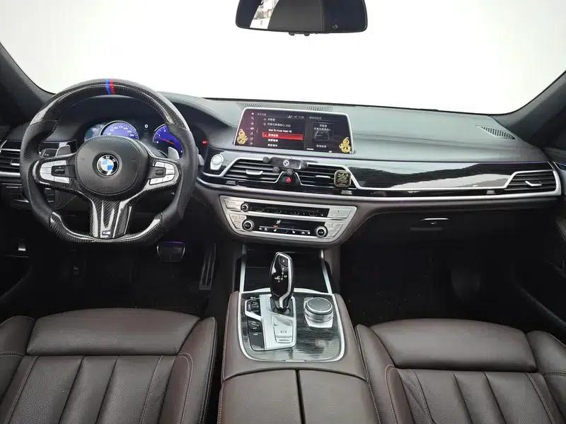 2018 BMW 7 Series 730Li Leading Edition M Sport Package — миниатюра 19