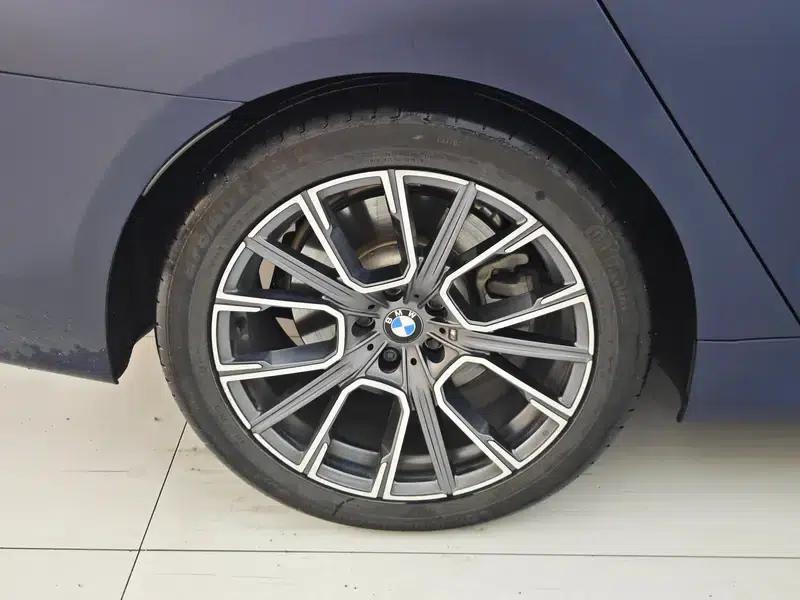 2018 BMW 7 Series 730Li Leading Edition M Sport Package — миниатюра 9