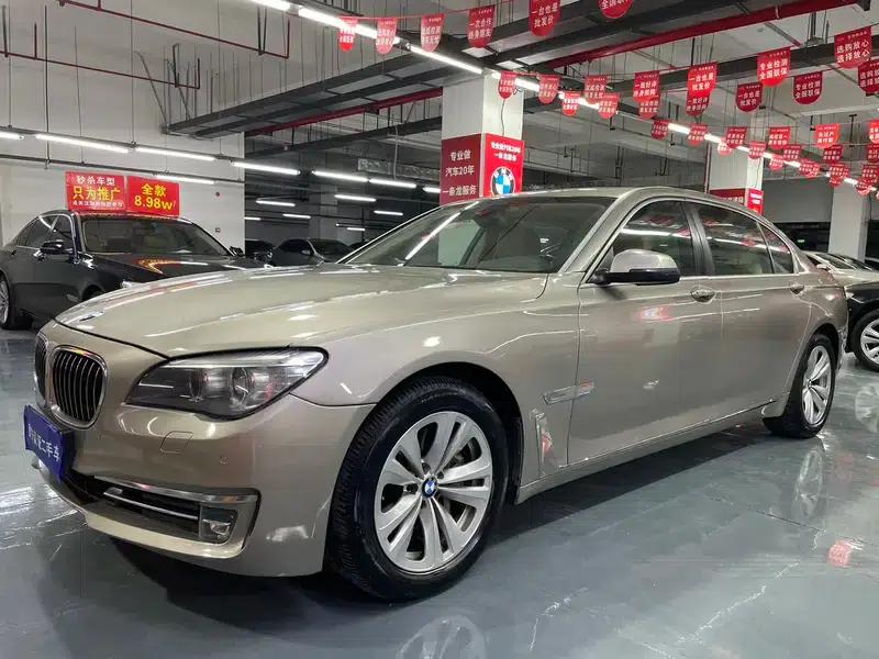 BMW 7 Series 2013 730Li Leading Edition — миниатюра 1