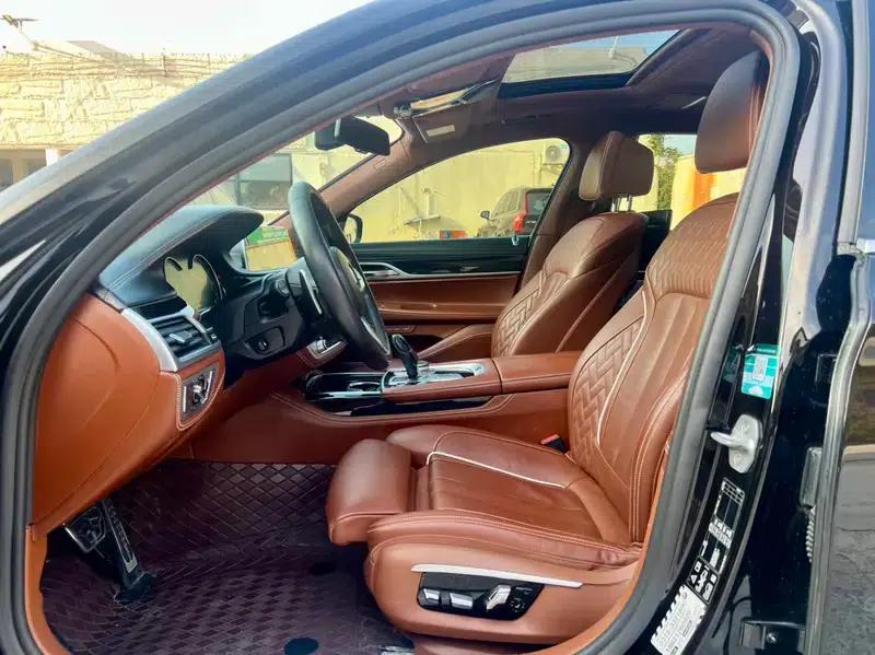 2018 BMW 7 Series 740Li xDrive Luxury M Sport Package — миниатюра 15