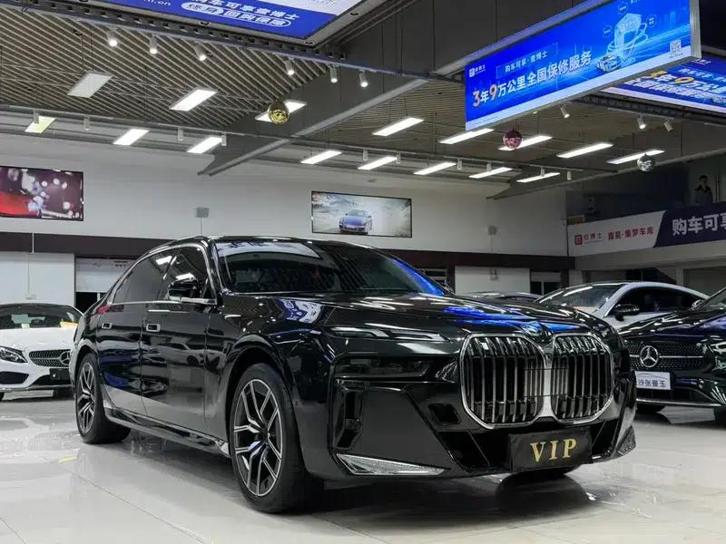 2023 BMW 7 Series 735Li Luxury Package — миниатюра 3