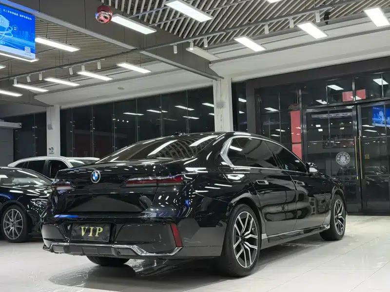2023 BMW 7 Series 735Li Luxury Package — миниатюра 6