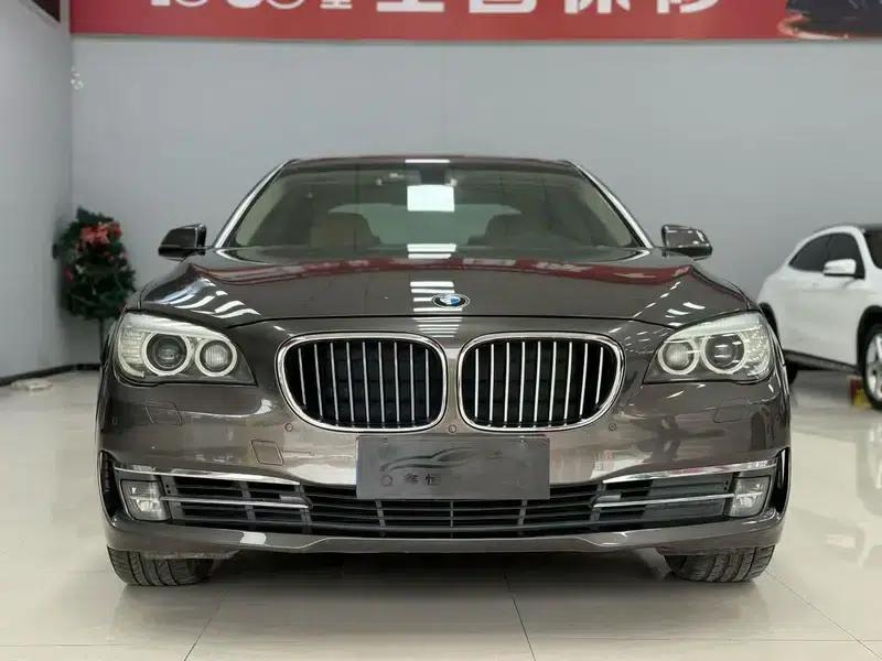 2013 BMW 7 Series 740Li Leading Edition — миниатюра 2