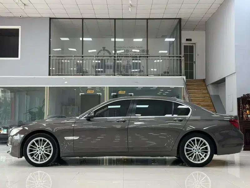 2013 BMW 7 Series 740Li Leading Edition — миниатюра 3