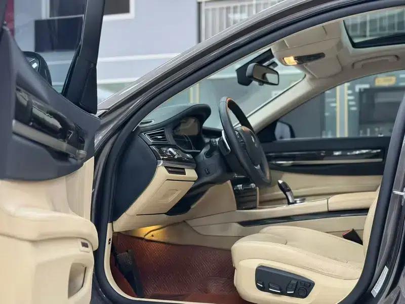 2013 BMW 7 Series 740Li Leading Edition — миниатюра 8