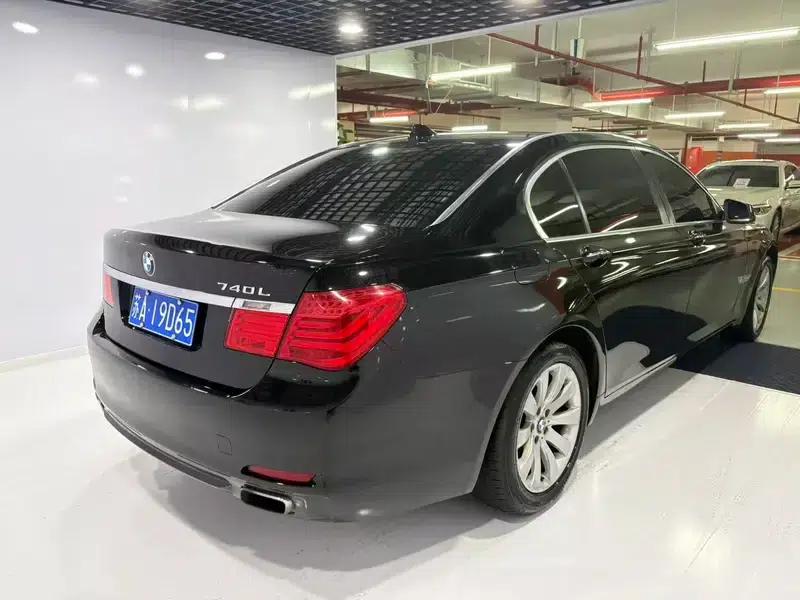 2011 BMW 7 Series 740Li Standard Edition — миниатюра 7