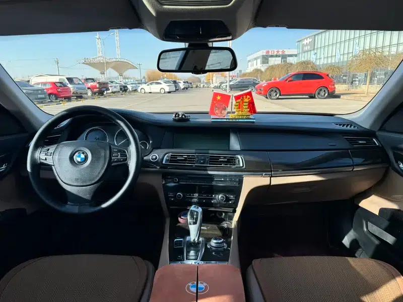 BMW 7 Series 2009 740Li Leading Edition — миниатюра 15