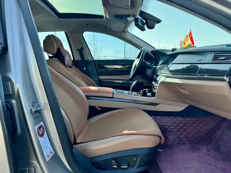 BMW 7 Series 2009 740Li Leading Edition — миниатюра 23