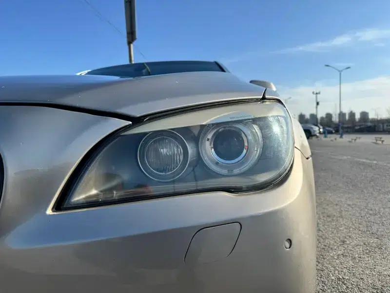 BMW 7 Series 2009 740Li Leading Edition — миниатюра 7