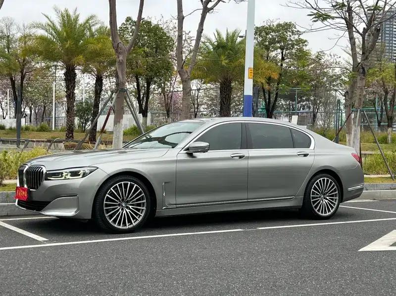 2019 BMW 7 Series 740Li Luxury Package — миниатюра 1