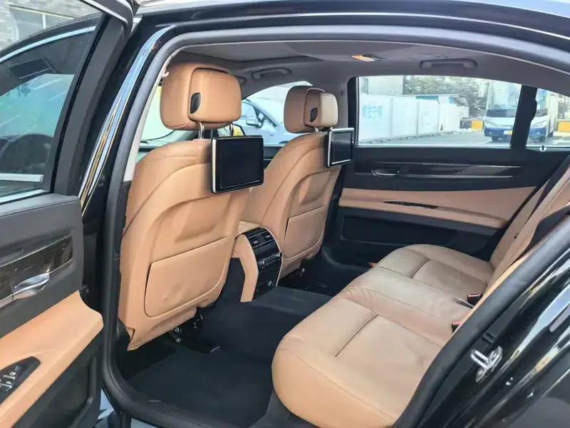 BMW 7 Series 2014 730Li Luxury Edition — миниатюра 15