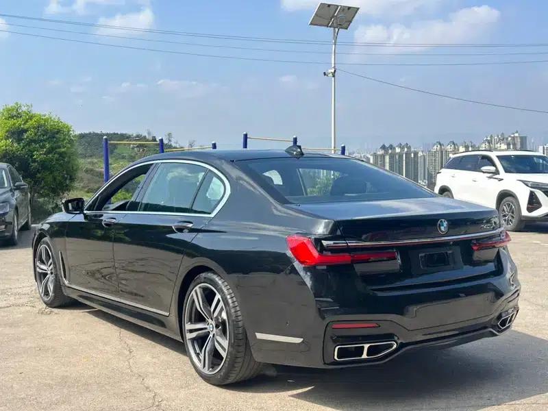 2018 BMW 7 Series 740Li Leading Edition M Sport Package — миниатюра 5