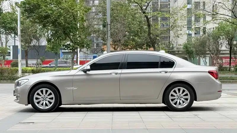 2013 BMW 7 Series 740Li Leading Edition — миниатюра 3