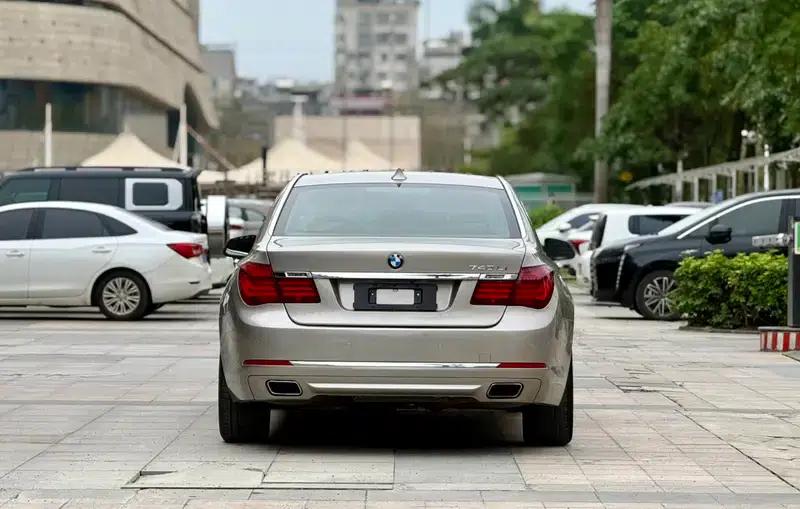 2013 BMW 7 Series 740Li Leading Edition — миниатюра 4